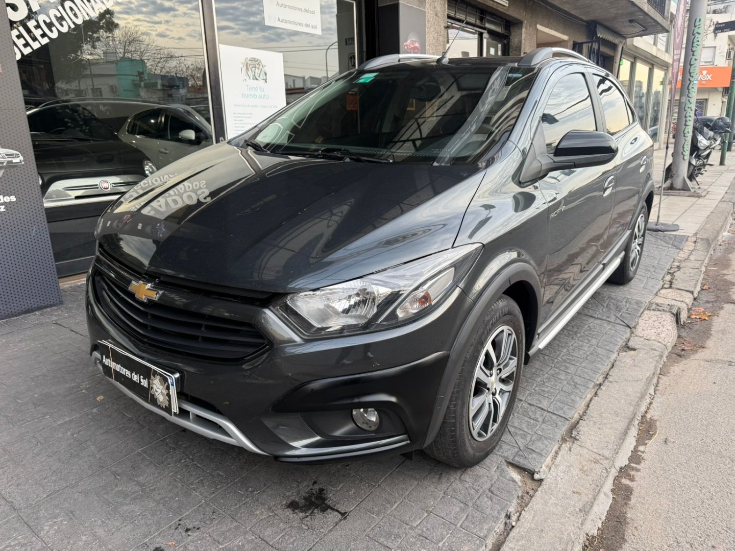 Chevrolet Onix Active